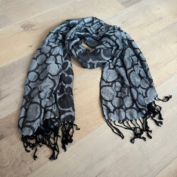 Disney Mickey Mouse Reversible Scarf - Picture 2 of 5